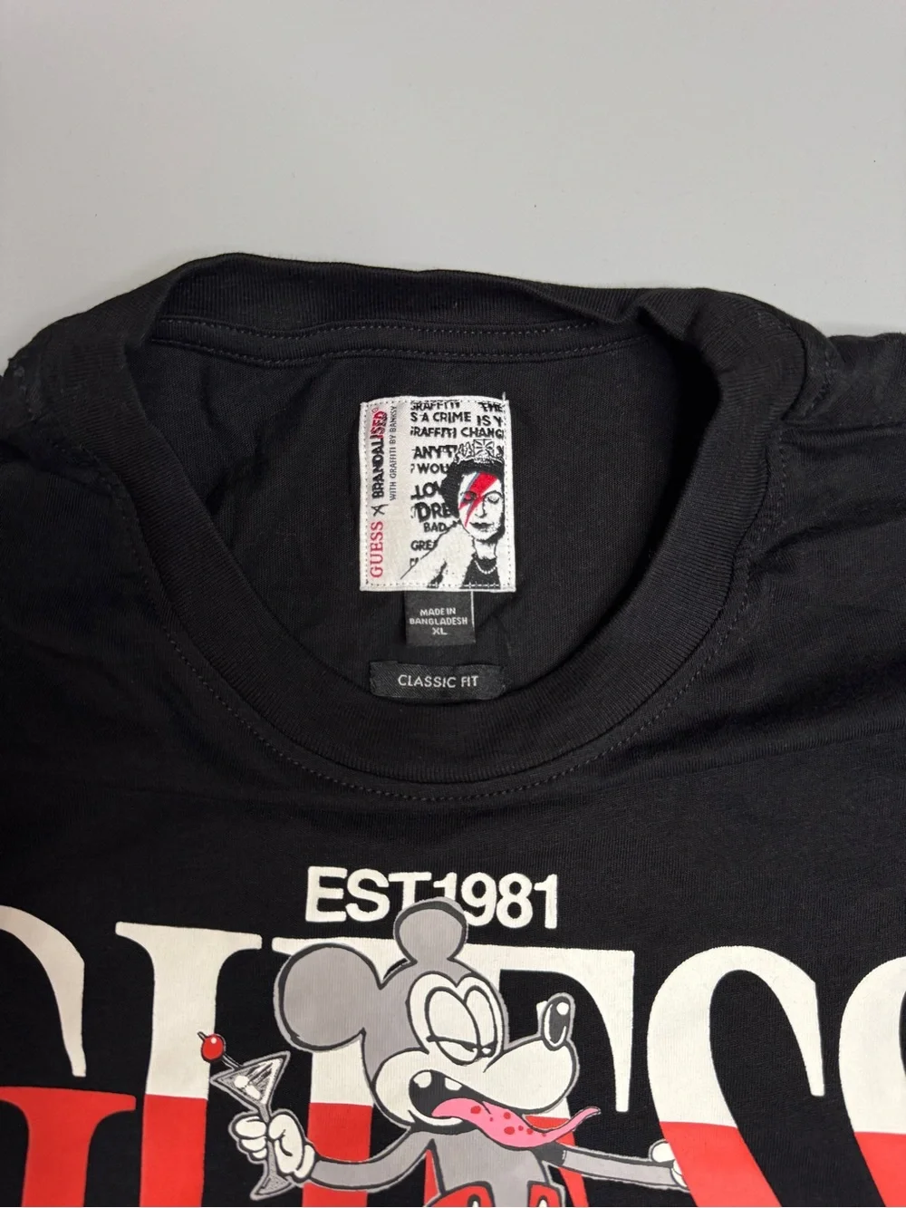 Guess X Brandalised Banksy, Livin’ the Dream, Size XL - Picture 2 of 5